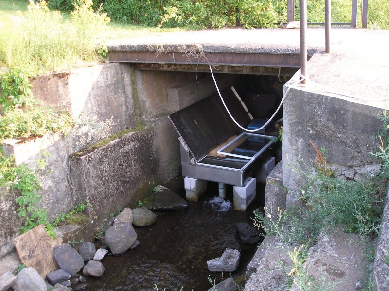 The spillway with the club's tank